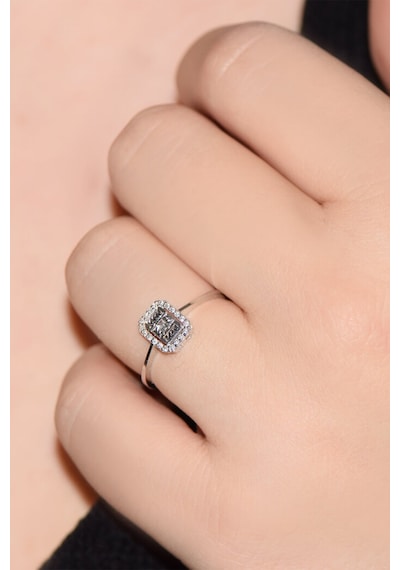 Modern Tasarım 0.09 Ct Baget Pırlanta Yüzük