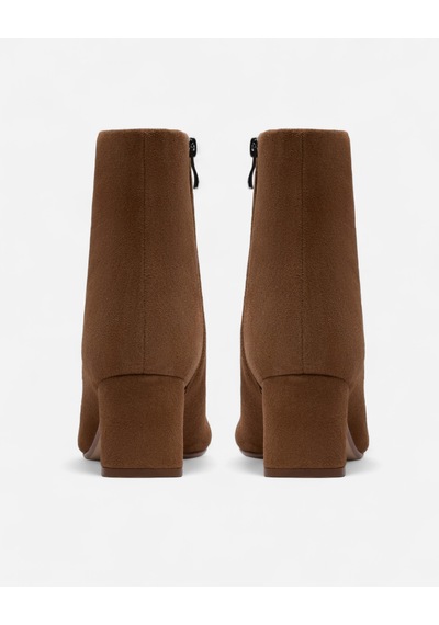 Clarks Fernie Zip Walnut Suede, M 3 Kadın Kahverengi Bot 26182938 kahverengi
