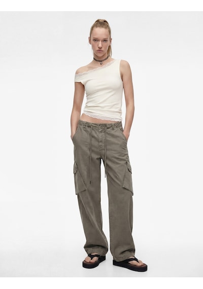 Koton Slim Fit Dantel Detaylı Kolsuz Kayık Yaka Bluz Yeşil 6sal30207ık