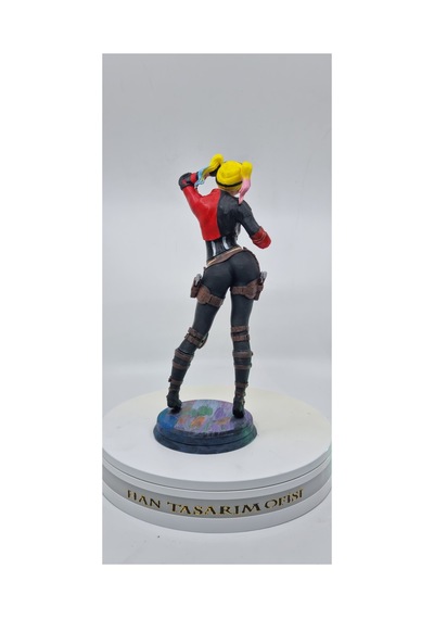 Harley Quinn Büyük Figür 27 Cm