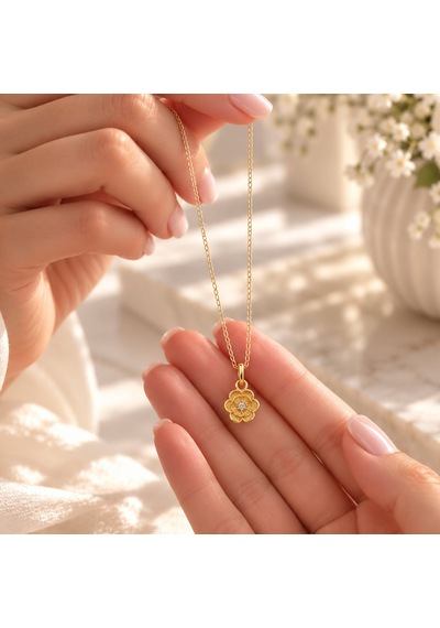 925 Ayar Gümüş Altın Kaplama Taşlı Minimal Çiçek Kolye Gold