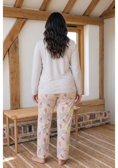 Siyah İnci Desenli Düğmeli Büyük Beden Battal Boy Viskon Örme Pijama Takım 26224820 Lila Siyah İnci Desenli Düğmeli Büyük Beden Battal Boy Viskon Örme Pijama Takım 26224820 Lila