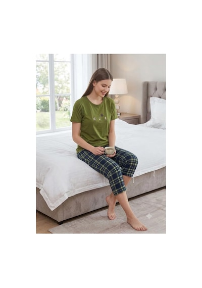 Mihra Kadın %100 Pamuk Bisiklet Yaka Kısa Kol Kapri Pijama Takımı 90787/4129- 1 Adet Yeşil Mihra Kadın %100 Pamuk Bisiklet Yaka Kısa Kol Kapri Pijama Takımı 90787/4129- 1 Adet Yeşil