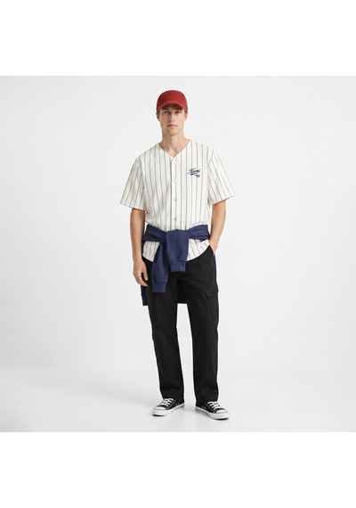 Karl Kani Cursive Varsity Pinstripe Cropped Baseball Erkek Beyaz Gömlek Km261-018-1 Çok Renkli Karl Kani Cursive Varsity Pinstripe Cropped Baseball Erkek Beyaz Gömlek Km261-018-1 Çok Renkli