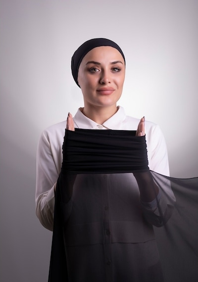 Hürrem Bone Siyah Pratik Hazır Geçmeli Şal Şifon Boru Boneli 3001_01