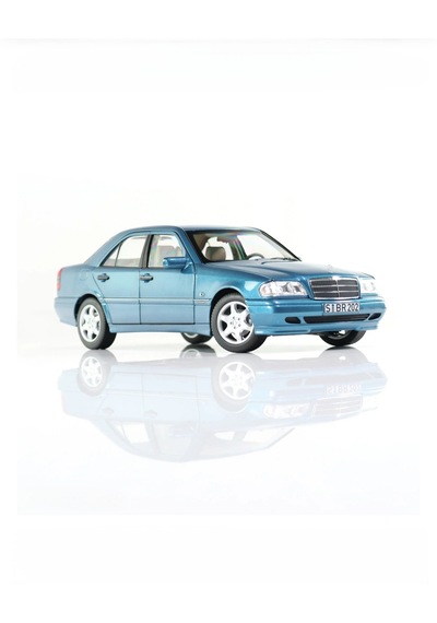 1:18 Mercedes Benz C 200 Limousine W202 1997-2001 - Mavi Model
