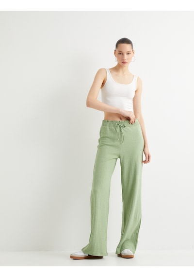 Koton Geniş Paça Pantolon Beli Bağlamalı Lastikli Rahat Kalıp Pamuklu Dokulu Mınt 4sal40106ık 4SAL40106IKMNT Mint Yeşili Koton Geniş Paça Pantolon Beli Bağlamalı Lastikli Rahat Kalıp Pamuklu Dokulu Mınt 4sal40106ık 4SAL40106IKMNT Mint Yeşili