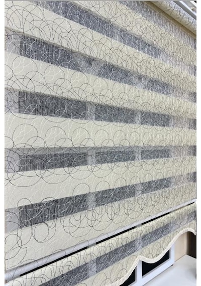 Zebra Stor Nakışlı Krem Etek Dilimli St 122