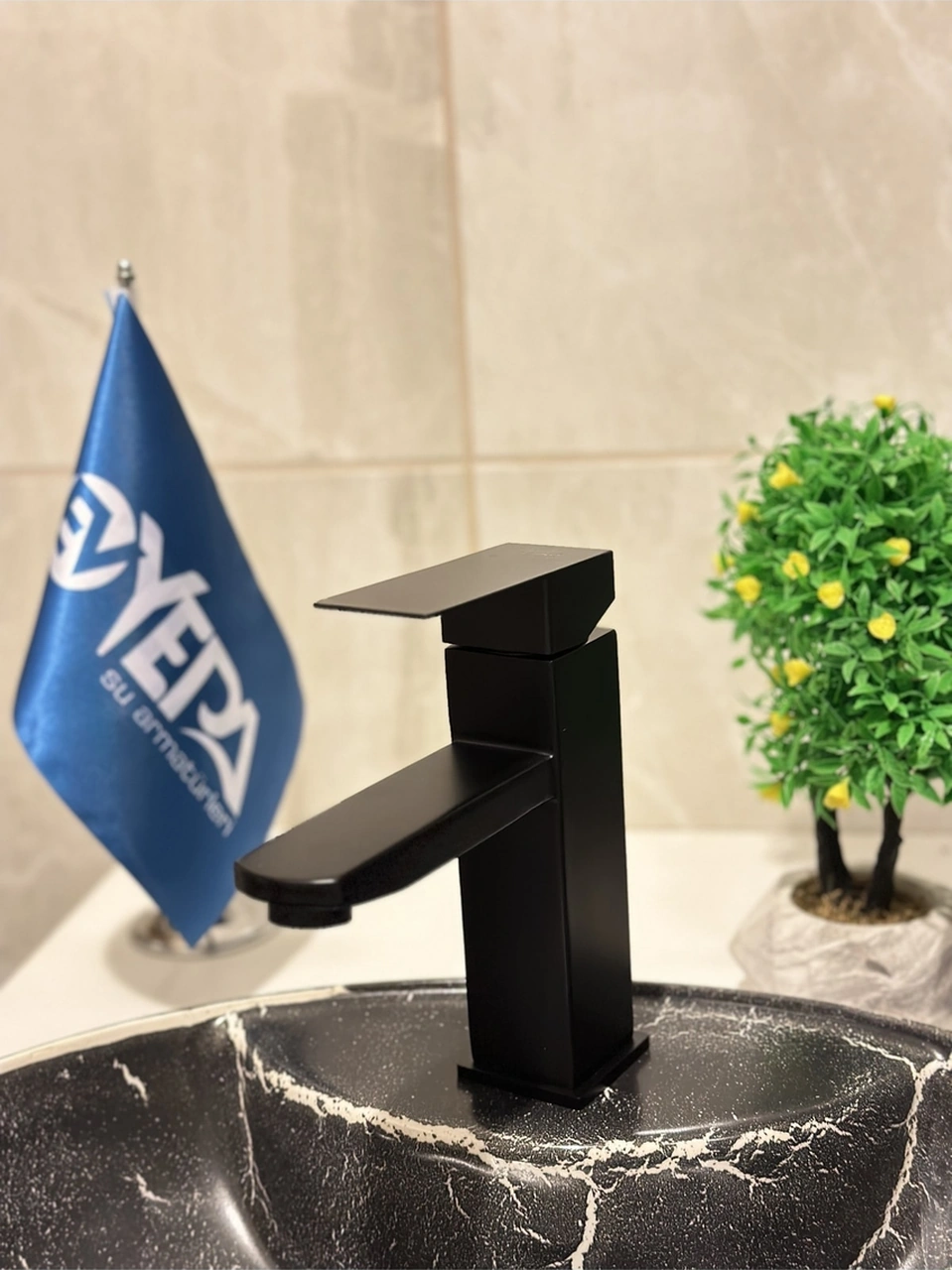 Evyepa Fleko Siyah Kare Lavabo Bataryası Sıcak Soğuk Girişli, Pirinç Malzeme Siyah