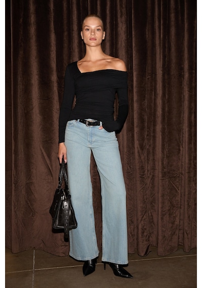 Grımelange VELMEA Kadın Asimetrik Yaka Omuz Detaylı Slim Fit Siyah Bluz