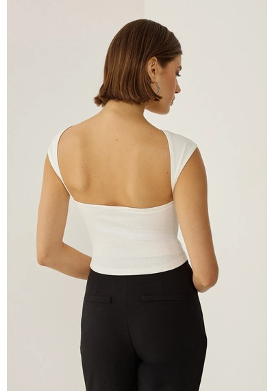 Hiccup Sırtı Açık Crop Top Beyaz