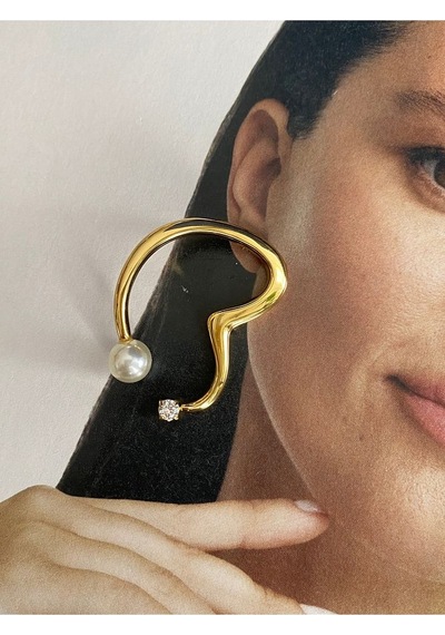 Pinery Jewels Tek Taşlı Top İncili Paslanmaz Çelik Kadın Küpe Çifti Altın