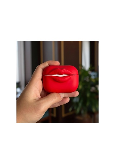 Caseonn Apple Airpods Uyumlu 5 Kılıf Kabartmalı Dudak Lip Kırmızı