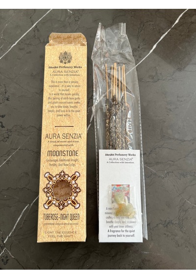 Sree Vani Marka Aura Senzia Doğal Aytaşı Parçaları Hediyeli Elde Sarma Sümbülteber Çiçeği Tütsüsü-8 Adet Çubuk Tütsü