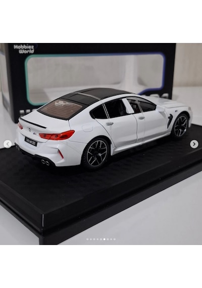 Hobbiez World 1:24 BMW Yeni Kasa Diecast Model Araba