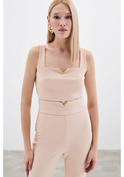 Sateen Yaka Gold Aksesuarlı Bluz - Bej-135430 Bej