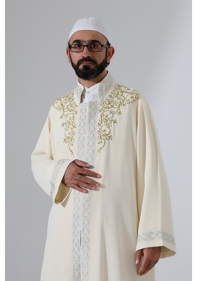Nakış İşlemeli Hakim Yaka İmam Cübbesi, Çıt Çıtlı Cepli Namaz Cübbesi Gümüş Bordürlü - Krem Gümüş Nakış İşlemeli Hakim Yaka İmam Cübbesi, Çıt Çıtlı Cepli Namaz Cübbesi Gümüş Bordürlü - Krem Gümüş