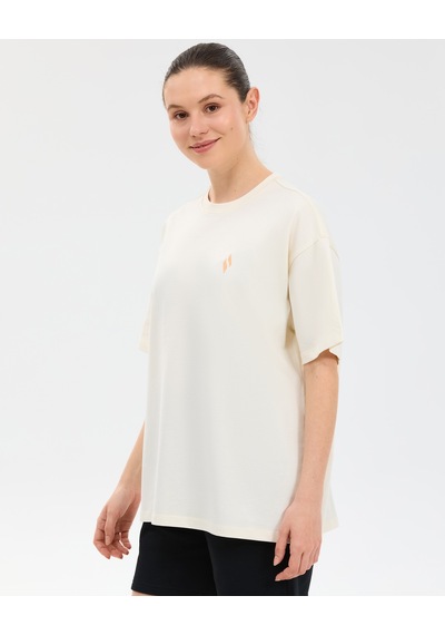 Skechers W Oversize Fit Graphic T-shirt Kadın Beyaz Tshirt S2610052-3855
