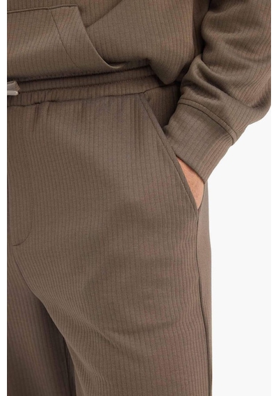 Defacto Wide Leg Cepli Geniş Paça Dokulu Eşofman Altı E9433ax25aubn571 Kahve Defacto Wide Leg Cepli Geniş Paça Dokulu Eşofman Altı E9433ax25aubn571 Kahve
