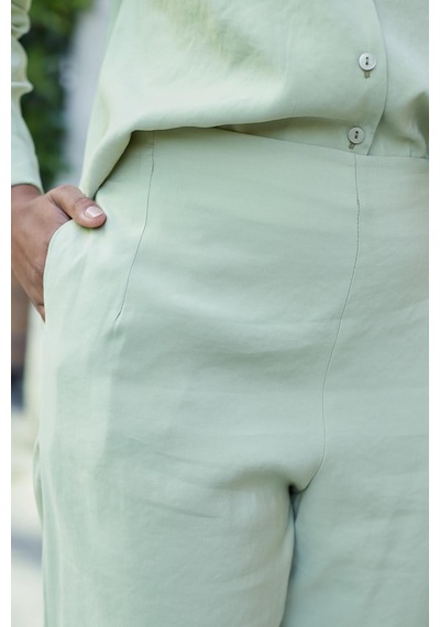 JUMENT Kadın Likrasız Modal Kumaş Yüksek Bel Beli Lastikli Yan Cepli Dar Paça Bilek Boy Pantolon-yağ Yeşili JUMENT Kadın Likrasız Modal Kumaş Yüksek Bel Beli Lastikli Yan Cepli Dar Paça Bilek Boy Pantolon-yağ Yeşili