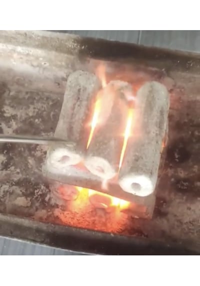 10 Kg Delikli Briket Mangal Kömürü