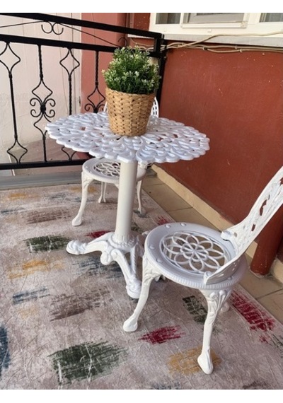 Küçük Balkon Çoçuk Takımı Dökümden
