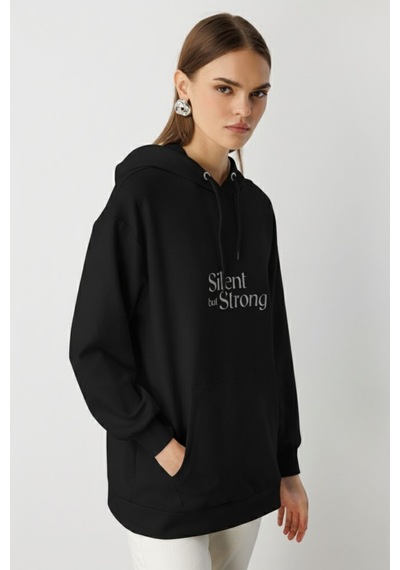 Mizalle Yumuşak Dokulu Kapüşonlu Siyah Sweatshirt Siyah