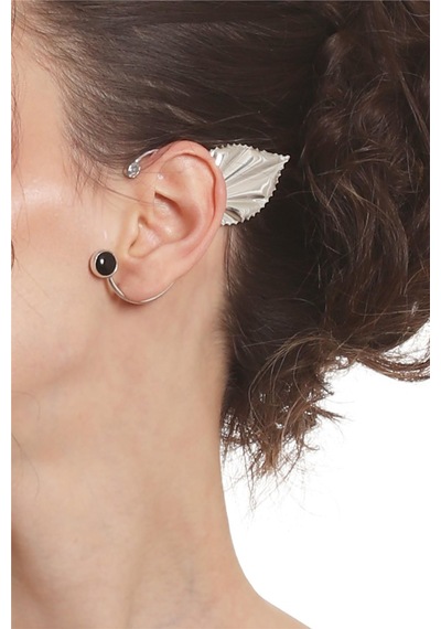 Kadın Gümüş Renk Lak Kaplama Taşlı Yaprak Stilizesi Sol Kulak Earcuff & Kıkırdak Küpe Çok Renkli