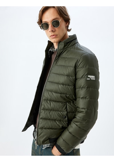 Koton Dik Yaka Etiket Detaylı Lateks Kumaş Slim Fit Şişme Ceket Haki 5wam20029hw Haki Koton Dik Yaka Etiket Detaylı Lateks Kumaş Slim Fit Şişme Ceket Haki 5wam20029hw Haki
