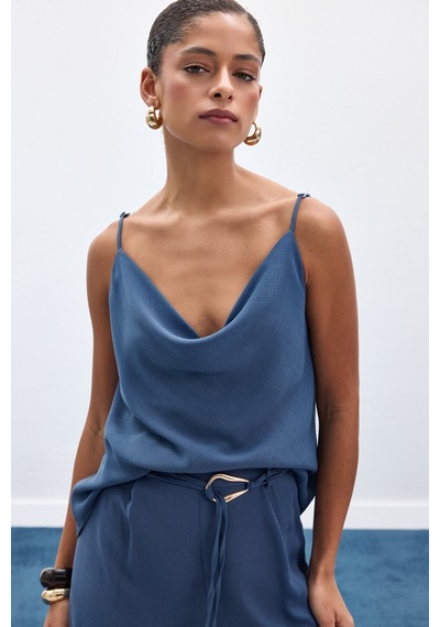 Sateen Degaje Yaka Dökümlü Bluz - İndigo-136690 İndigo
