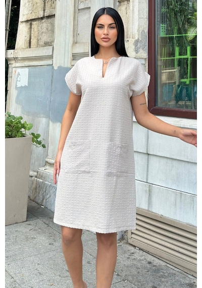 WeShaya Bej Lotus Dokulu Cep Detaylı Midi Elbise Bej