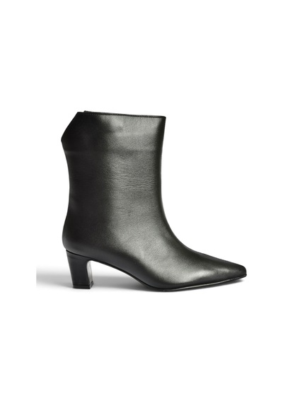Fox Shoes Z654580003 Siyah Hakiki Deri Kalın Topuklu Kadın Bot