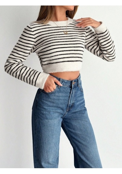 Saklımoda Kadın Uzun Kollu Balıkçı Yaka Crop Triko Bluz Beyaz
