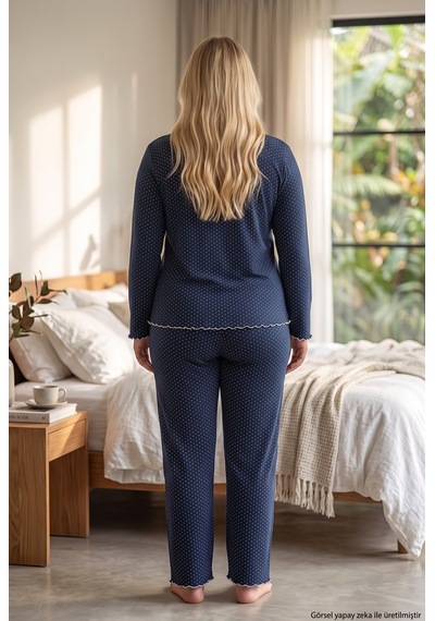 Seboteks Raporlu İnterlok Kumaş Yakası Düğmeli Kışlık Büyük Beden Kadın Pijama Takımı 2950 Lacivert Seboteks Raporlu İnterlok Kumaş Yakası Düğmeli Kışlık Büyük Beden Kadın Pijama Takımı 2950 Lacivert