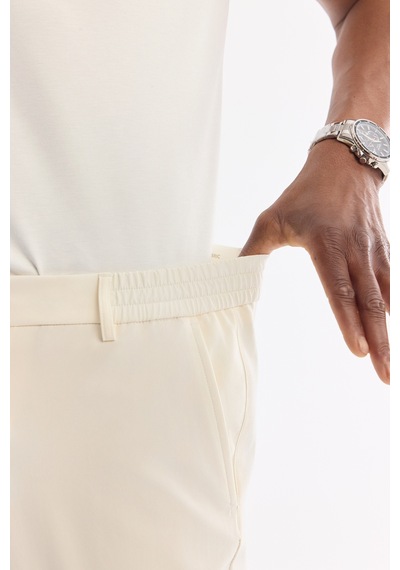 Avva Erkek Kırık Beyaz Yanı Lastikli Kırışmaz Teknik Kumaş Slim Fit Chino Pantolon A61y3077