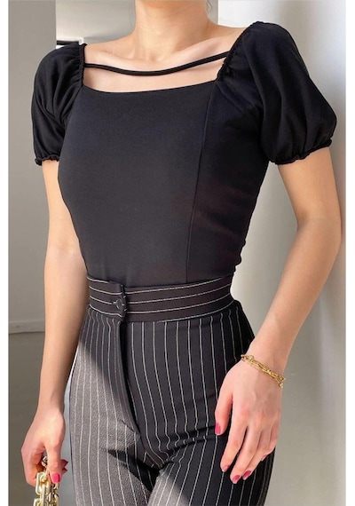 DefyModa Kadın El Emeği Krep Kumaş Kare Yaka Askılı Bluz Siyah