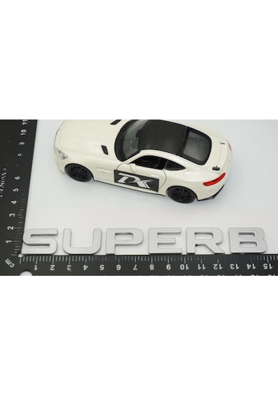 Dk Tuning Skoda Superb Bagaj Yeni Nesil Gri Yazı Logo Arma