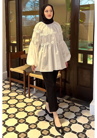 Unika Boutique Mini Çiçekli Kadın Tesetettür Gömlek Beyaz