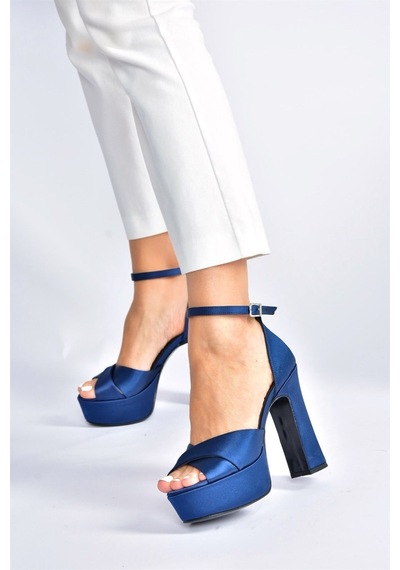 Fox Shoes Lacivert Saten Kumaş Platform Topuklu Kadın Ayakkabı M348202504 Lacivert