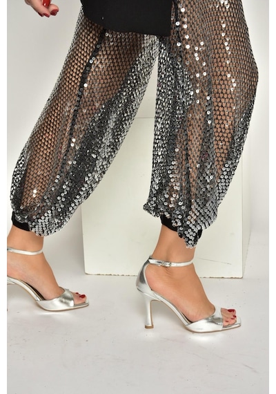 Fox Shoes Y569823309 Gümüş İnce Topuklu Kadın Ayakkabı Gümüş