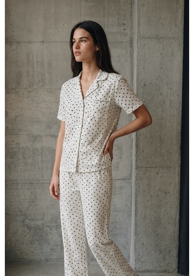 Norcia Sports V Yaka Düğmeli Casual Kar Beyaz Pijama Takımı Çok Renkli - 929322358 Çok Renkli - 929322358 Çok Renkli Norcia Sports V Yaka Düğmeli Casual Kar Beyaz Pijama Takımı Çok Renkli - 929322358 Çok Renkli - 929322358 Çok Renkli