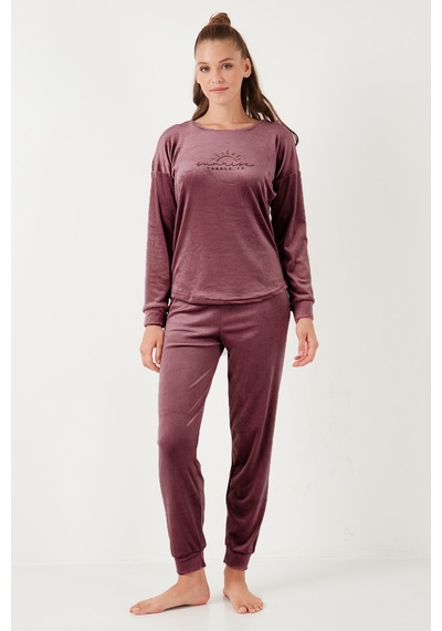 Lela Standart Fit Bisiklet Yaka Yumuşak Kadife Bayan Pijama Takımı 6094201 Pudra