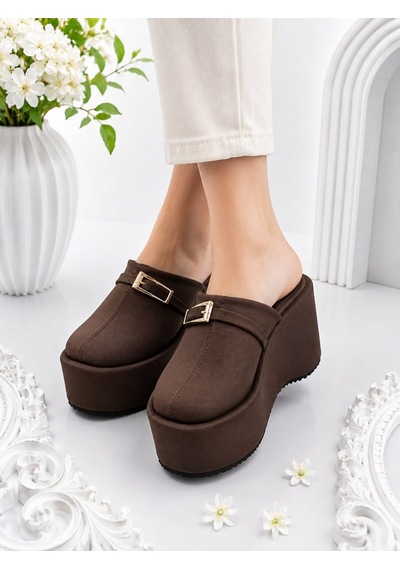 Dabab Shoes Nara Kadın Acı Kahve Sıcak Kürklü Gold Tokalı Kapalı Burun Dolgu Topuklu Platform Terlik Kahverengi