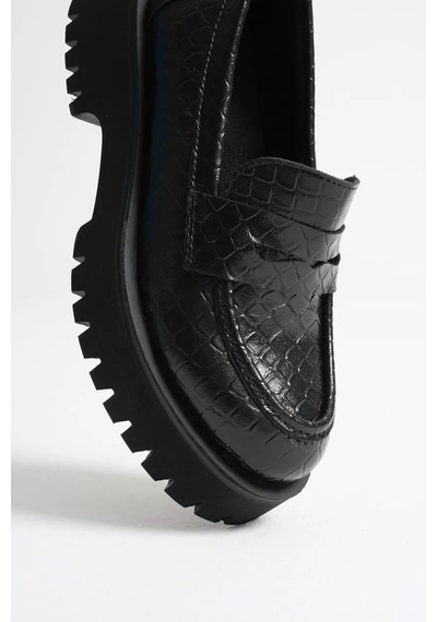 Trendella Kadın Günlük Siyah Kroko Loafer Ayakkabı Tr10ms02g
