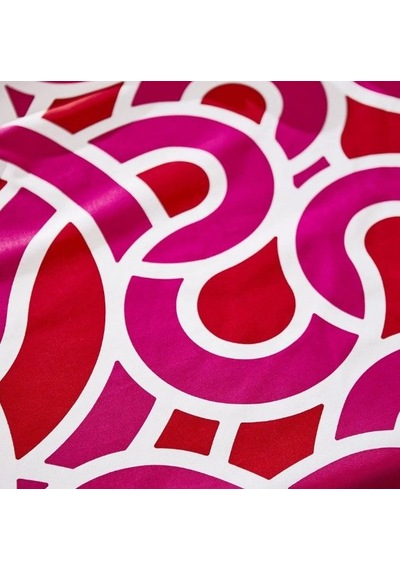 Ikea Sötrönn Masa Örtüsü 145 X 240 Cm Beyaz - Pembe - Kırmızı Çok Renkli