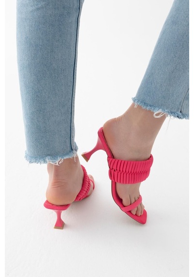 Lexi Açık Kare Burun 7cm İnce Topuk Büzgü Detay Topuklu Terlik 001
