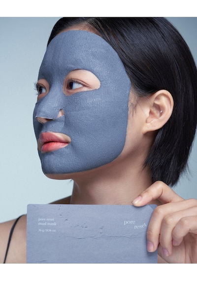 Luvum  Gözenek Küçültücü Kore Çamur Maskesi Luvum Pore Reset Mud Mask 16 ML