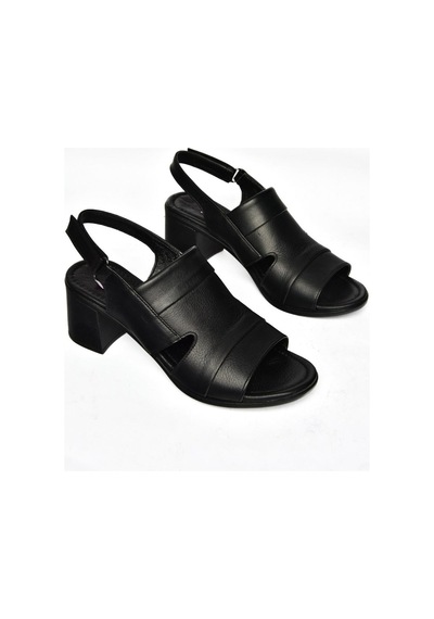 Fox Shoes P555452303 Siyah Hakiki Deri Kalın Topuklu Kadın Sandalet Siyah