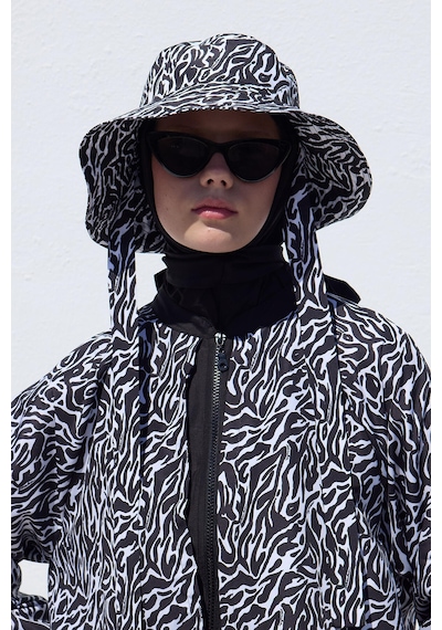 Manuka Bağlamalı Bucket Şapka Zebra Siyah - Beyaz