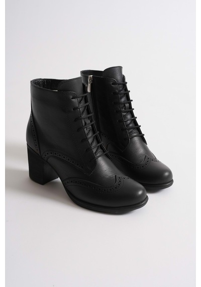 Analin Shoes Kadın Hakiki Deri Lazer Detaylı Bağcıklı Bot Siyah